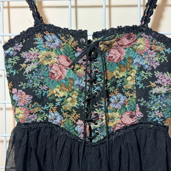 Floral Brocade Bustier dress with crinkle chiffon lined skirt - Picture 2 of 14